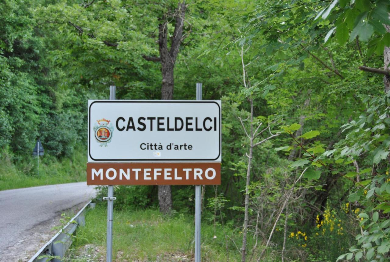 Hotel Il borgo Casteldelci Esterno foto