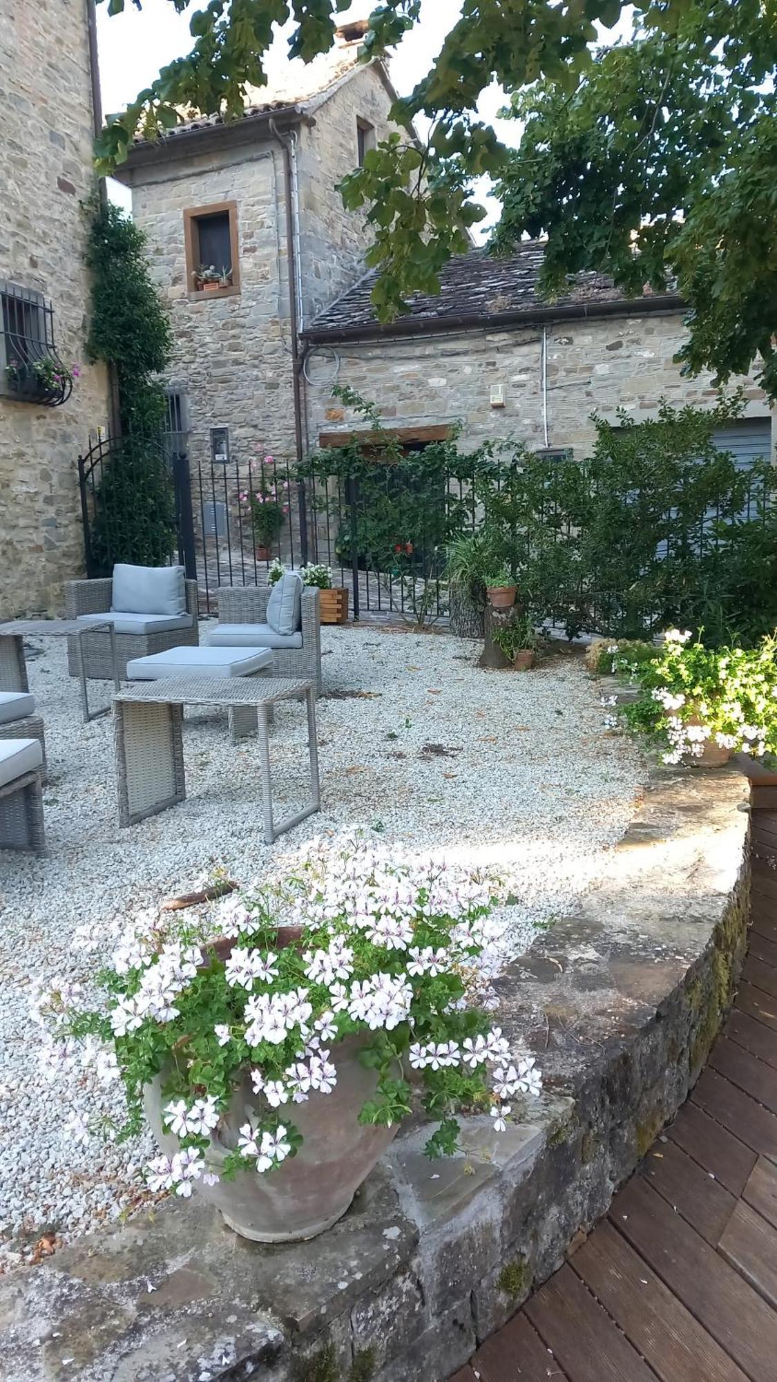 Hotel Il borgo Casteldelci Esterno foto