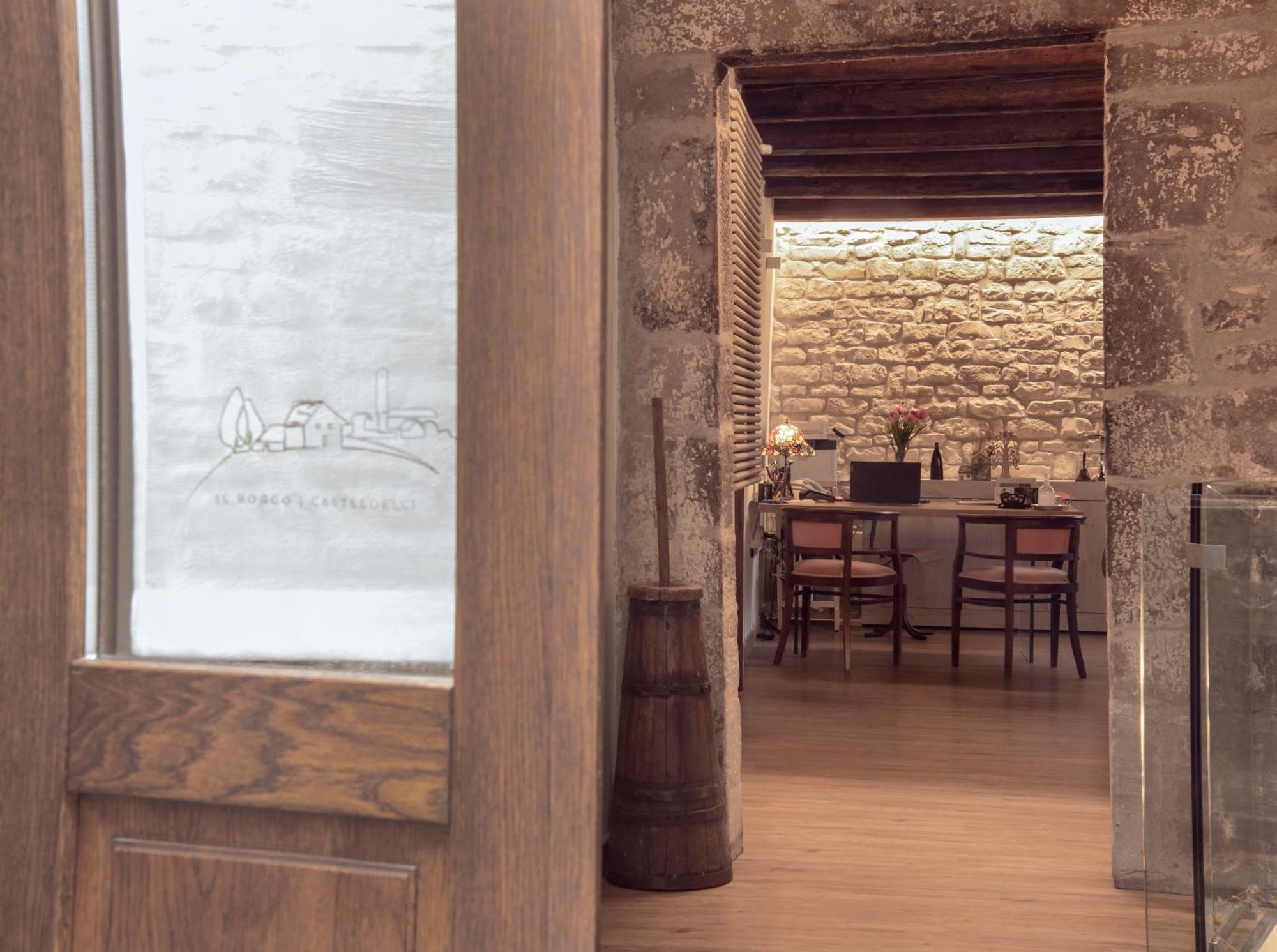 Hotel Il borgo Casteldelci Esterno foto